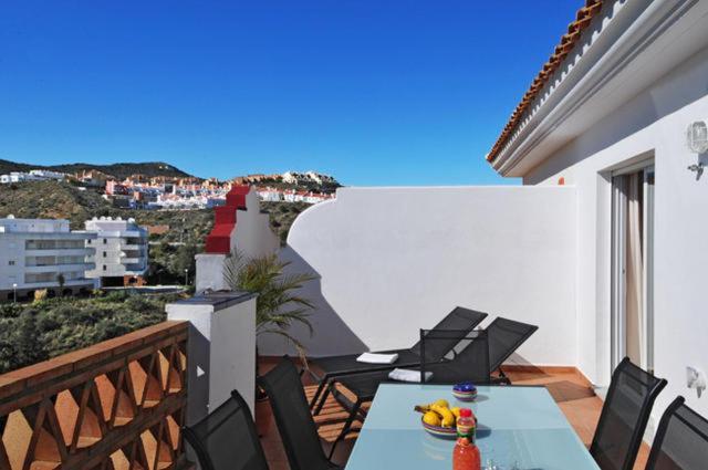 דירות לה קאלה דה מיחאס Penthouse With A View מראה חיצוני תמונה